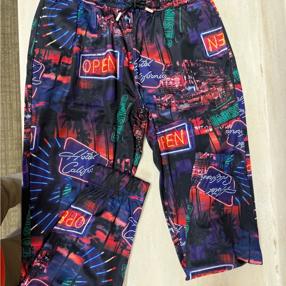 Fun Color Joggers - Picture 3 of 4